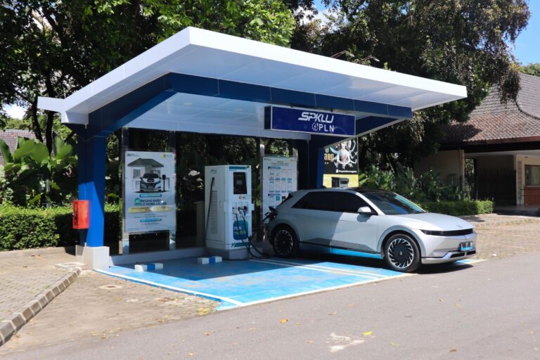 A Hyundai Ioniq 5 in an electric vehicle charging station in Indonesia